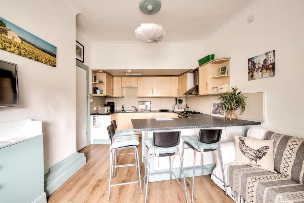 Guestready - Cosy Home 5 Minutes From Waverley! Edinburgh Bagian luar foto
