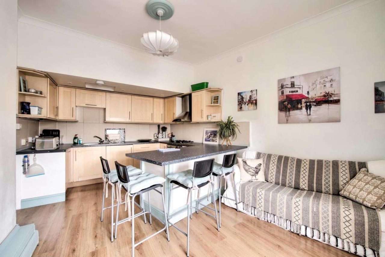 Guestready - Cosy Home 5 Minutes From Waverley! Edinburgh Bagian luar foto