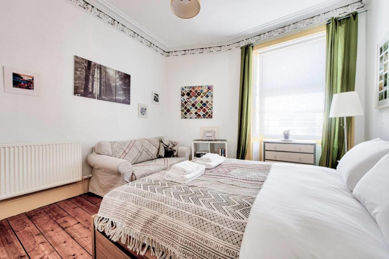 Guestready - Cosy Home 5 Minutes From Waverley! Edinburgh Bagian luar foto